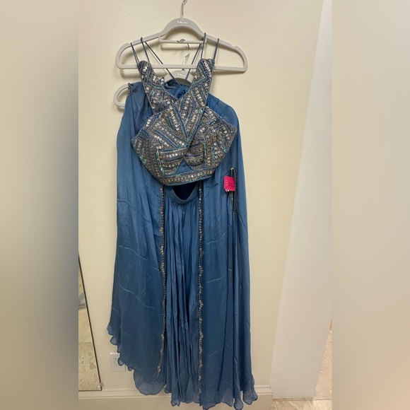 Beautiful dhoti skirt set with jacket - Picture 5 of 7